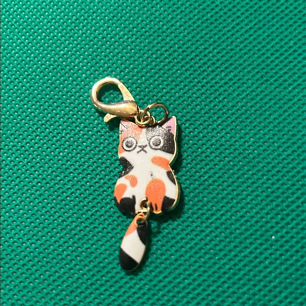 Calico Cat Charm with Gold Clasp